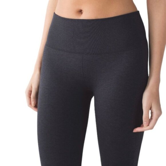 Lululemon In The Flow Crop II Heathered Deep Coal size 4 - Picture 3 of 7